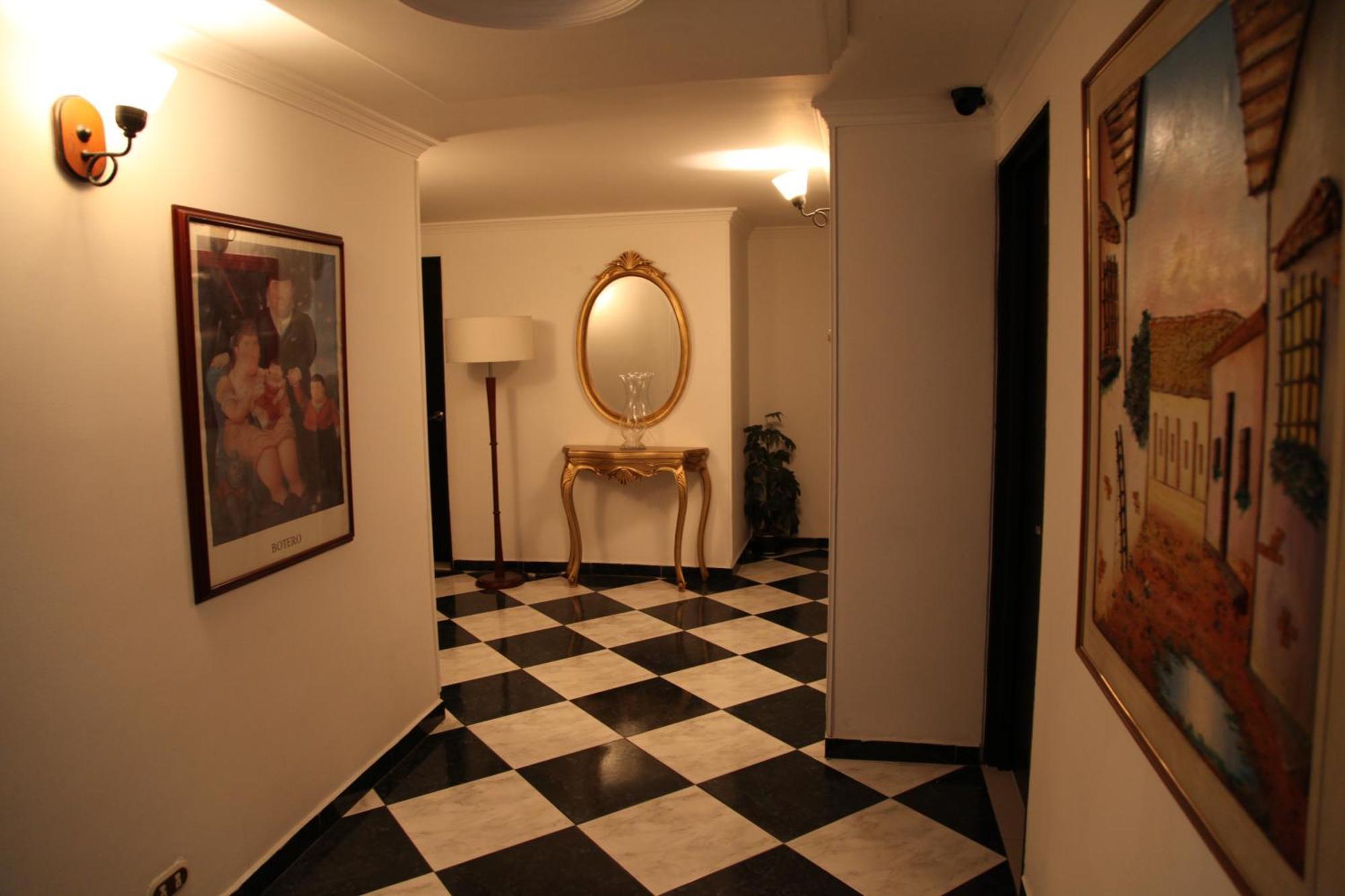 Apartahotel Bogota Gran Marquez, Apartaestudios Y Habitaciones ภายนอก รูปภาพ