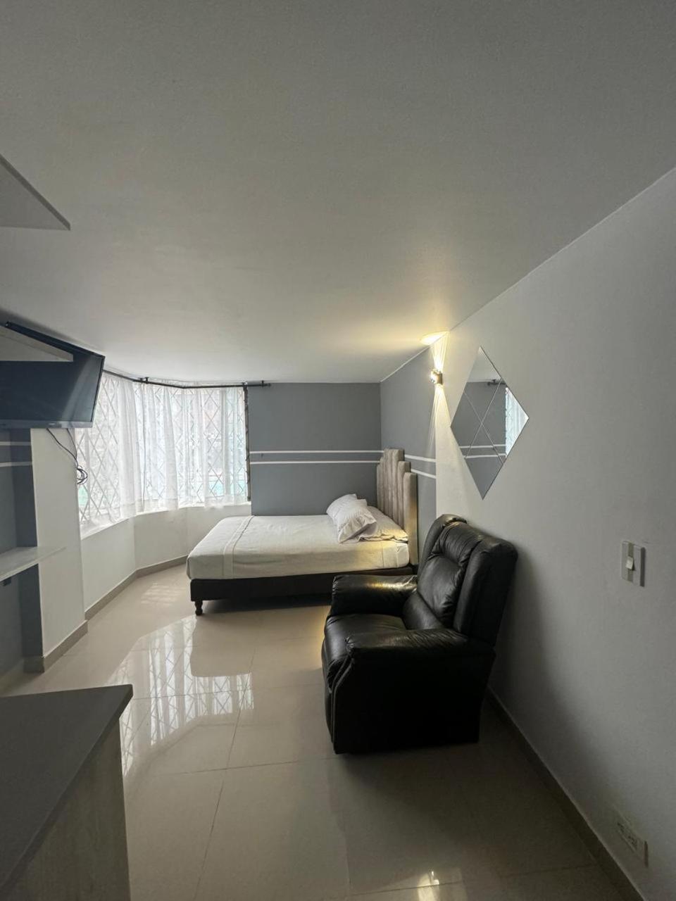 Apartahotel Bogota Gran Marquez, Apartaestudios Y Habitaciones ภายนอก รูปภาพ